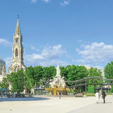 Lovely In Saint-gilles With Wifi * סן-ז'יל